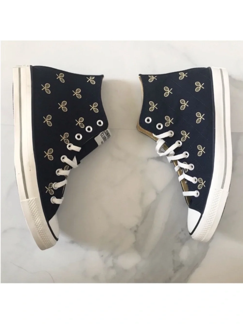 Converse brand new